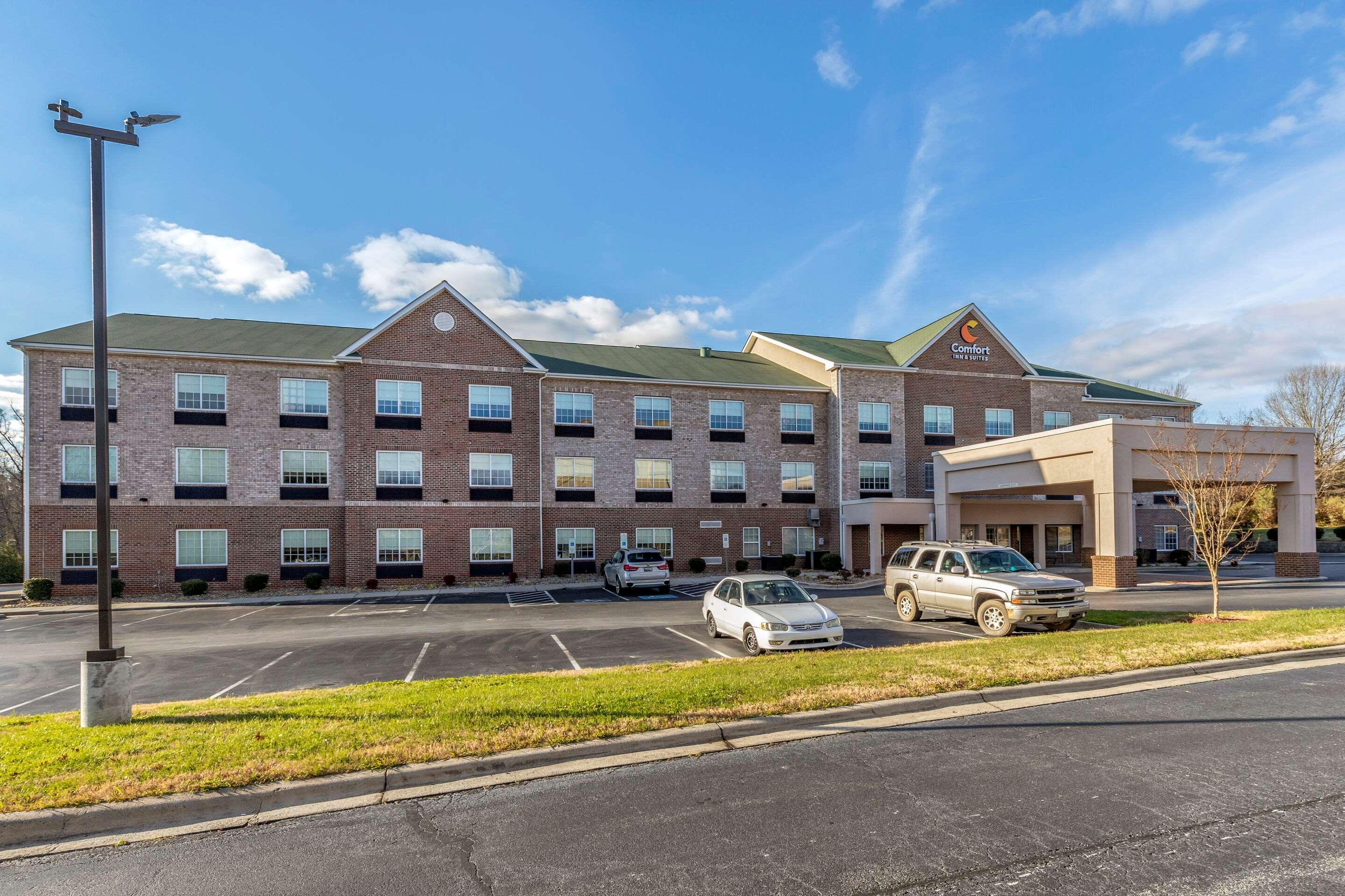 Comfort Inn & Suites High Point - 아키데일 외부 사진