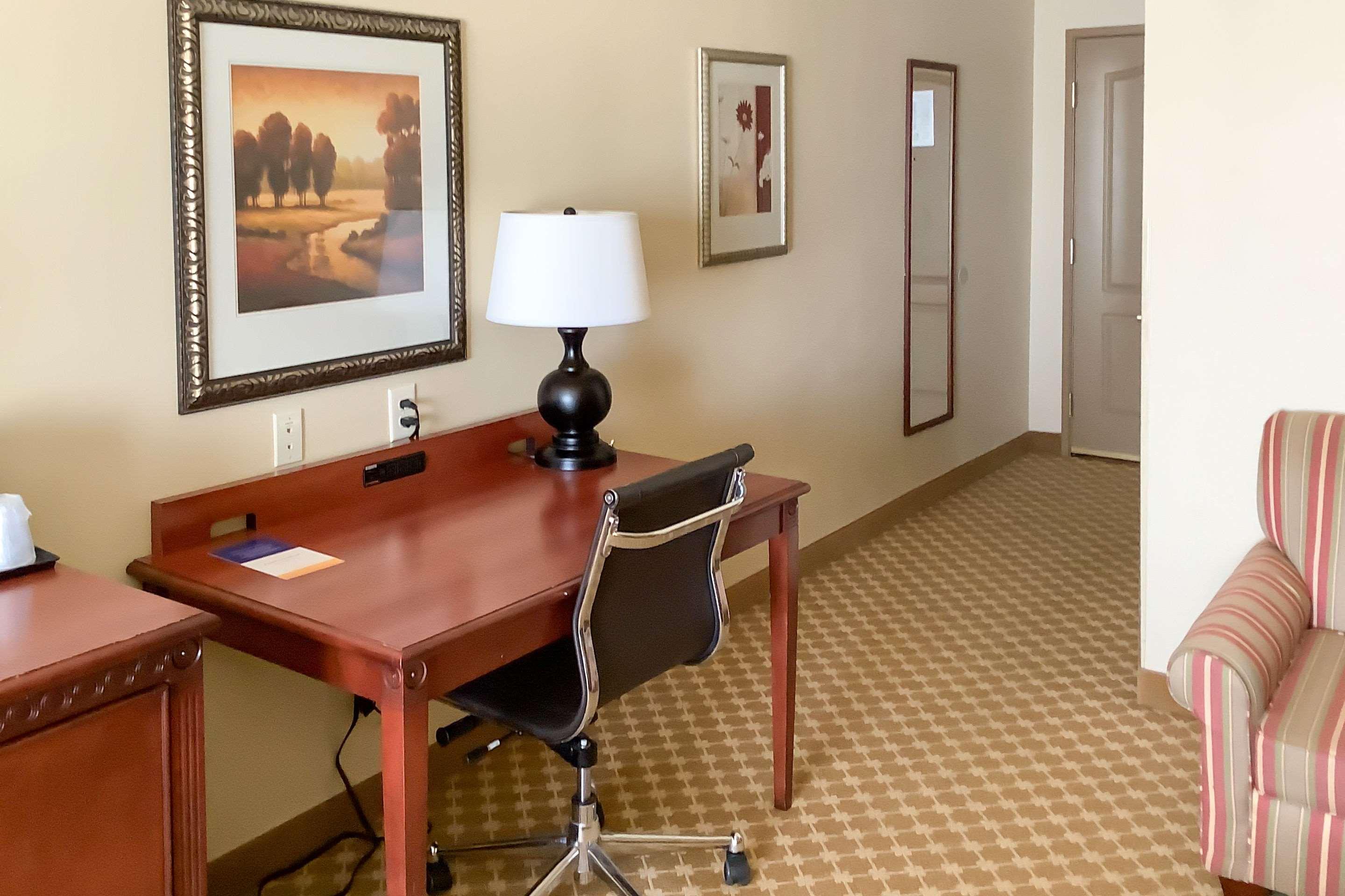 Comfort Inn & Suites High Point - 아키데일 외부 사진