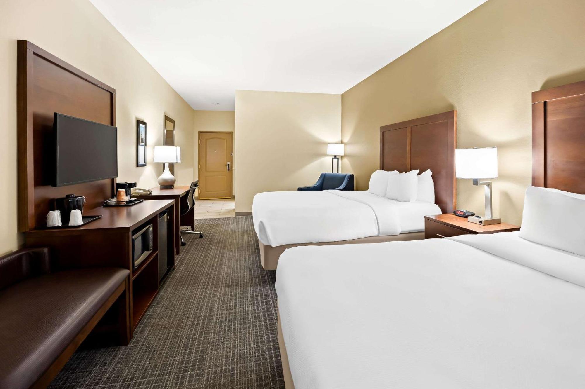 Comfort Inn & Suites High Point - 아키데일 외부 사진