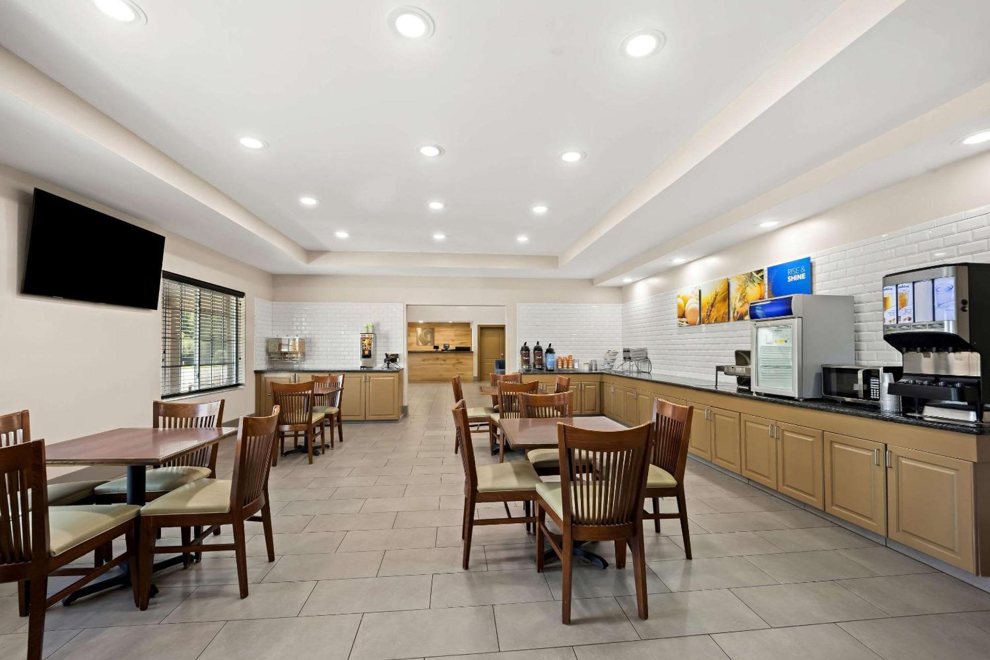 Comfort Inn & Suites High Point - 아키데일 외부 사진