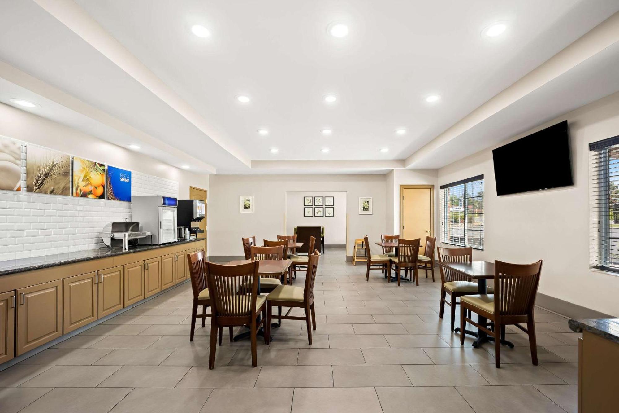 Comfort Inn & Suites High Point - 아키데일 외부 사진